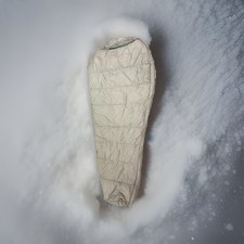 Nous émettons un sac de couchage temps froid intermédiaire, feuillage...
