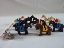 LEGO LOT 11 CHEVAUX ET 1 REQUIN CHEVALIER MOYEN AGE CHATEAU MER OCEAN PIRATE