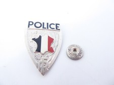 INSIGNE - POLICE NATIONALE - OBSOLETE - RF -  (ARTHUS BERTRAND ? ) - A VISSER -