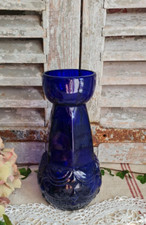 ANCIEN VASE EN VERRE BLEU