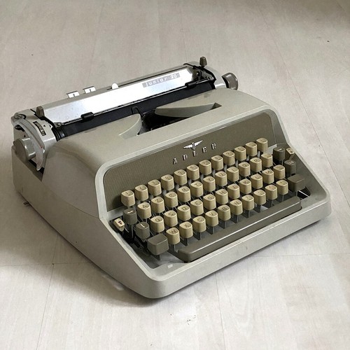 Machine ecrire adler junior - machine,
