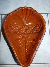 ALSACE Superbe rare ANCIEN MOULE À GÂTEAU EN TERRE CUITE Sacré Coeur 19ème