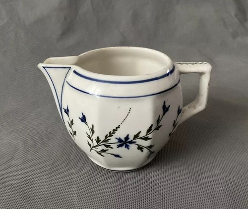 Pot lait porcelaine - à,