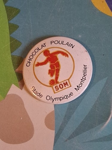 Vintage badge tole - annee, 60