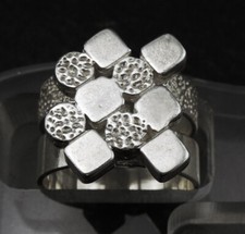 belle bague de design en