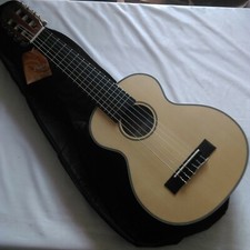 UKULELE GUITARE GUITALELE CHEVALLIER 6 CORDES + HOUSSE - NEUF - GARANTIE 1 AN