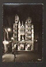 DIJON (21) VELO-SOLEX à POMPE à ESSENCE & PHARMACIE , EGLISE SAINT-MICHEL 1950