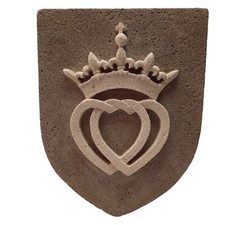 Blason Vendéen pierre reconstituée artisanale 2 couleurs brun blanc France