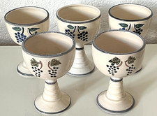 5 Verres à pied Poterie Grès Céramique Faience Grappe de Raisin Alsace Signé ST