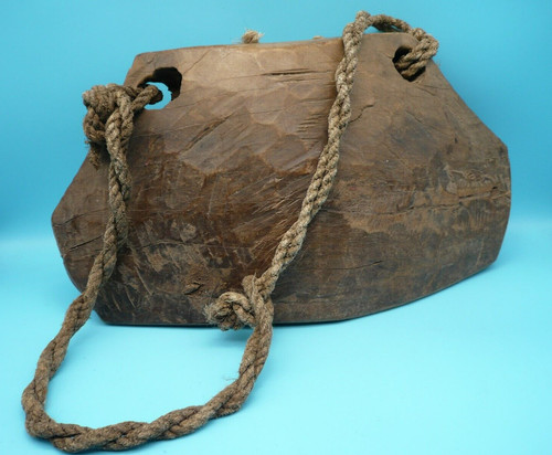 Ancienne cloche bois - ancienne,