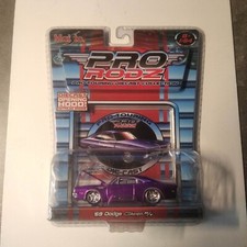 voiture miniature 1/64 - PRO RODZ  MAISTO - 1969 DODGE CHARGER R/T