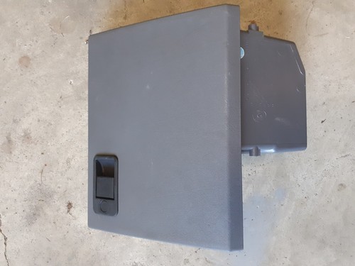 Boite gants tableau - a,