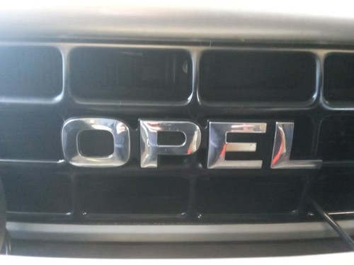 Calandre opel frontera - opel,