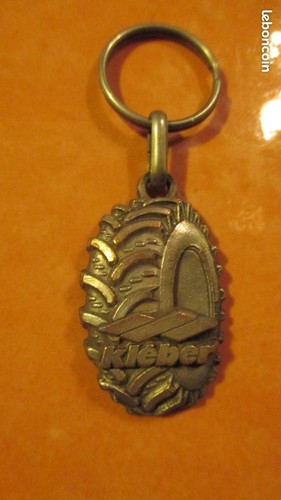 Porte clé vintage pneu