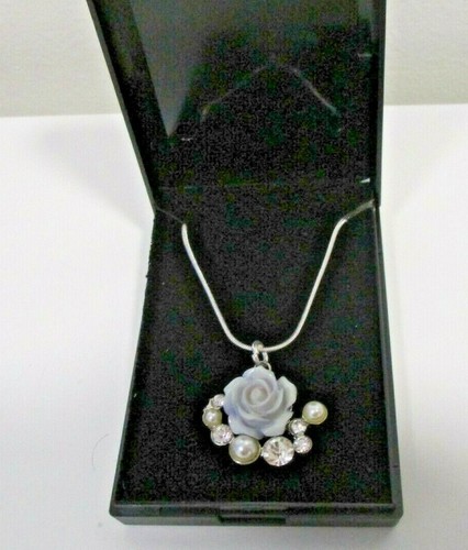Collier pendentif bijoux - collier,