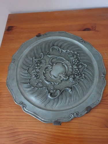 Ancien plat étain - en,