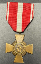 Belle médaille militaire, croix de la valeur militaire, république Française. TB