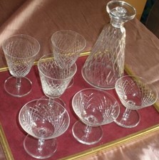 SAINT LOUIS Service cristal taillé  Carafe + 3 verres à eau + 3 coupes champagne