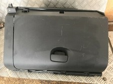 Boite à gant + Porte -