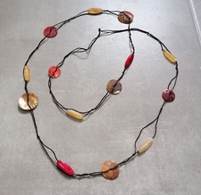 Collier sautoir marron, rouge