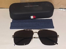Lunettes de Soleil TOMMY