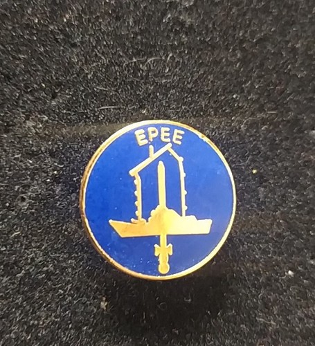 Rare pins armee bateau navire - ,
