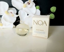 Noa De Cacharel. Eau De Toilette 7 ml. Plein. Boite. Bon État. 