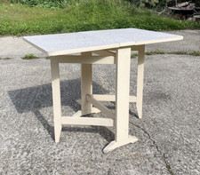 Table à rabats 1950