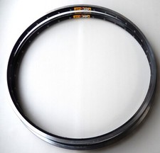 2 JANTES VTT 26" ALUMINIUM WEINMANN ZAC 19 32 TROUS A PNEU NEUVES