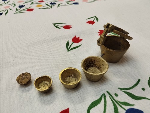 Poids antique godets piles - antique, à