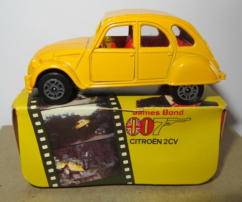 Corgi made britain 1981 - made,
