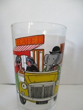 VERRE A  MOUTARDE "  BABAR ET MADAME EN VOITURE 1970