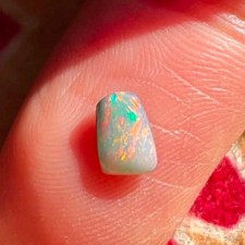 Dark opal from mintabie 45ct - mintabie, 0.45ct
