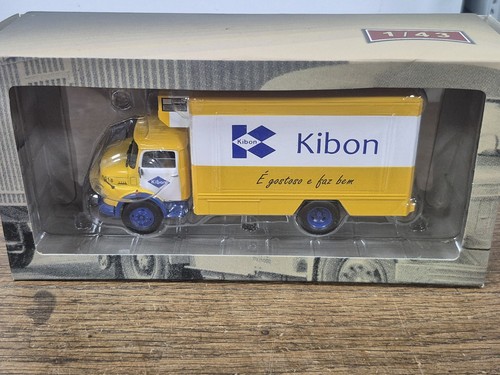 Camion miniature mercedes - 1/43,