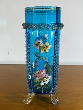 Vase en verre bleu émaillé