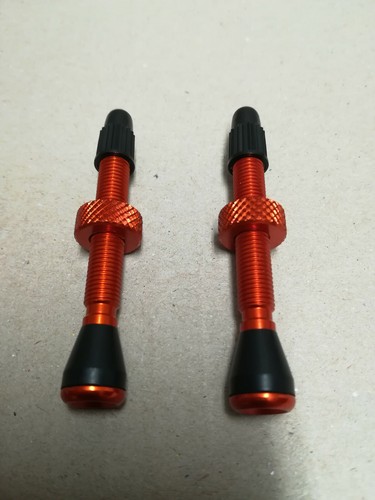Ktm tubeless valve - tubeless, set