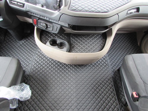 Tapis sol pour siège - de,