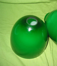 Une Tulipe abat-jour réflecteur opaline de lampe étudiant en Verre soufflé vert+