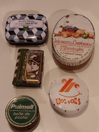 Lot boîte métal ancienne