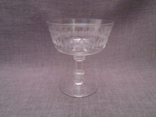 Coupe a champagne ancienne en cristal ciselé