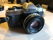 Nikon FM10 + Nikon Nikkor 50mm 1:1,8 "PANCAKE"