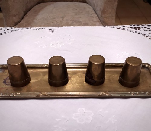 Ancien petit service - , à