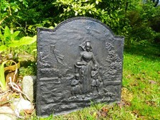 Bretagne Plaque de cheminée en fonte époque 19e Bretagne décor  bretonne moulin