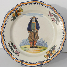 ASSIETTE ANCIENNE EN FAIENCE