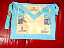 JOLI TABLIER DE VM:. FRANC