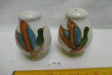 anciens sel poivre en porcelaine à décor de canards colvert (AV78) 