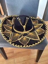 Chapeau ancien Mexicain Vrai Sombrero marque PIGALLE Velours noir Et Or Vintage