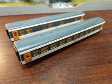 Lot de deux voiture corail