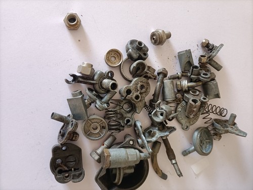 Lot pieces carburateur - pieces,