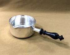 poêlon à sauce  / casserole